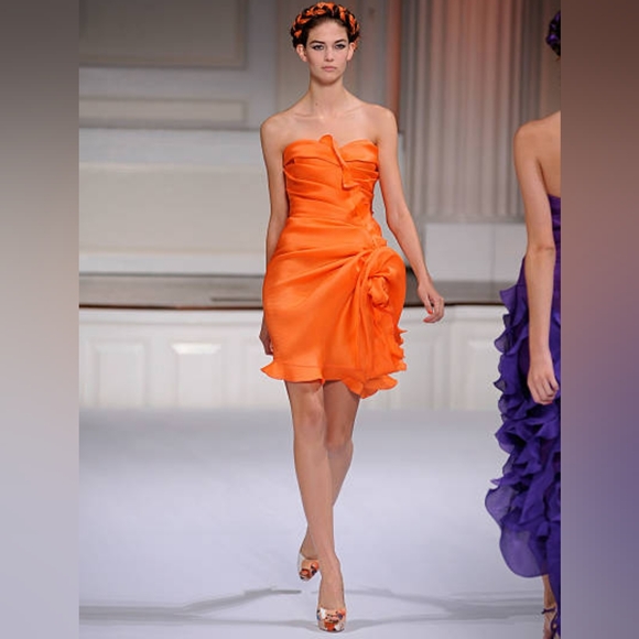 ◇$4,500 NEW OSCAR DE LA RENTA ORANGE  SILK FLOWER RUNWAY DRESS US 12 - Picture 10 of 13